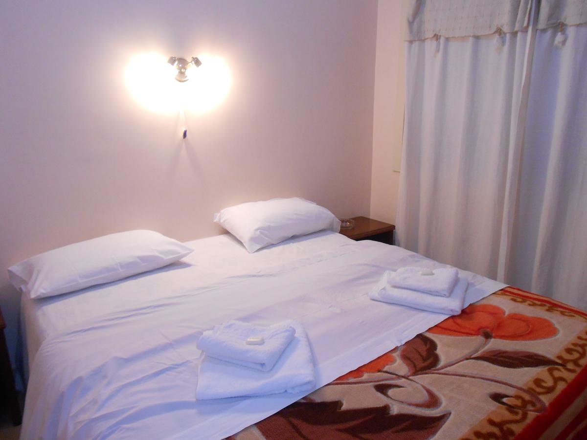 Hotel Florencia Termas de Río Hondo Buitenkant foto